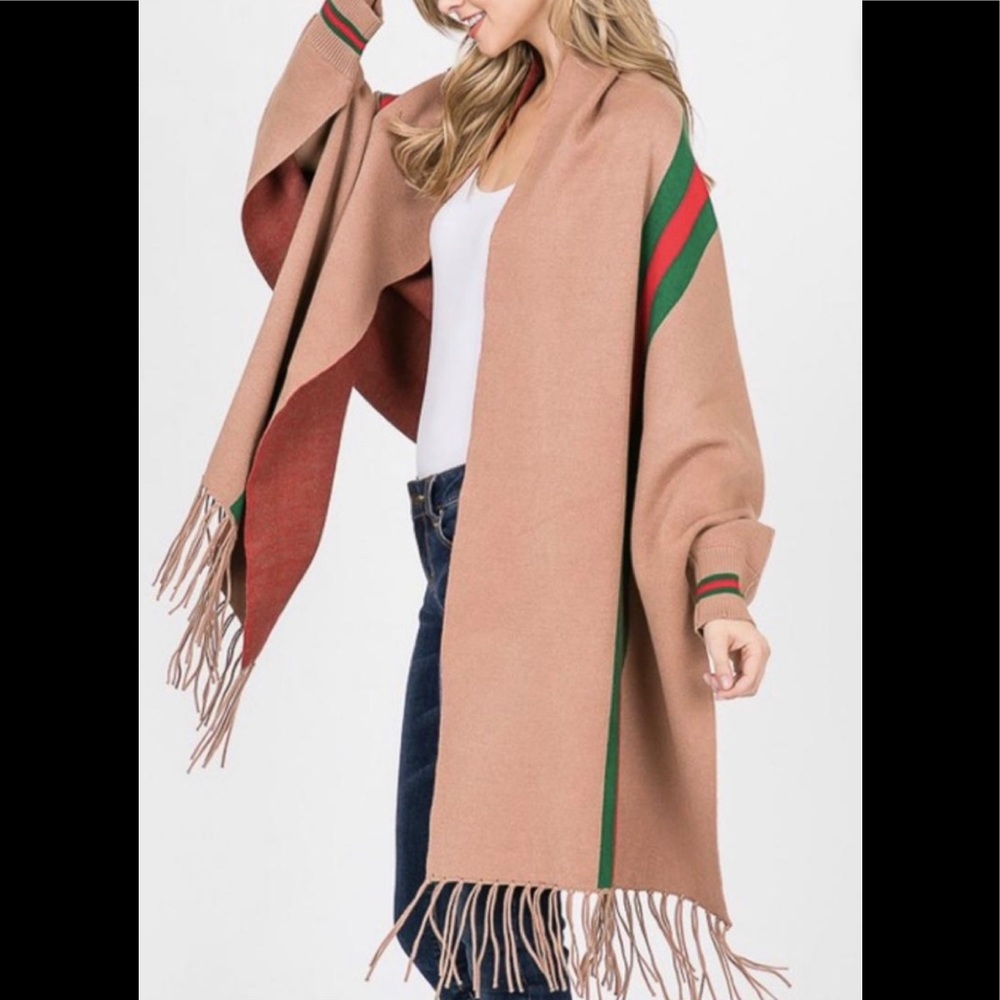 Poncho - Picture 2 of 3